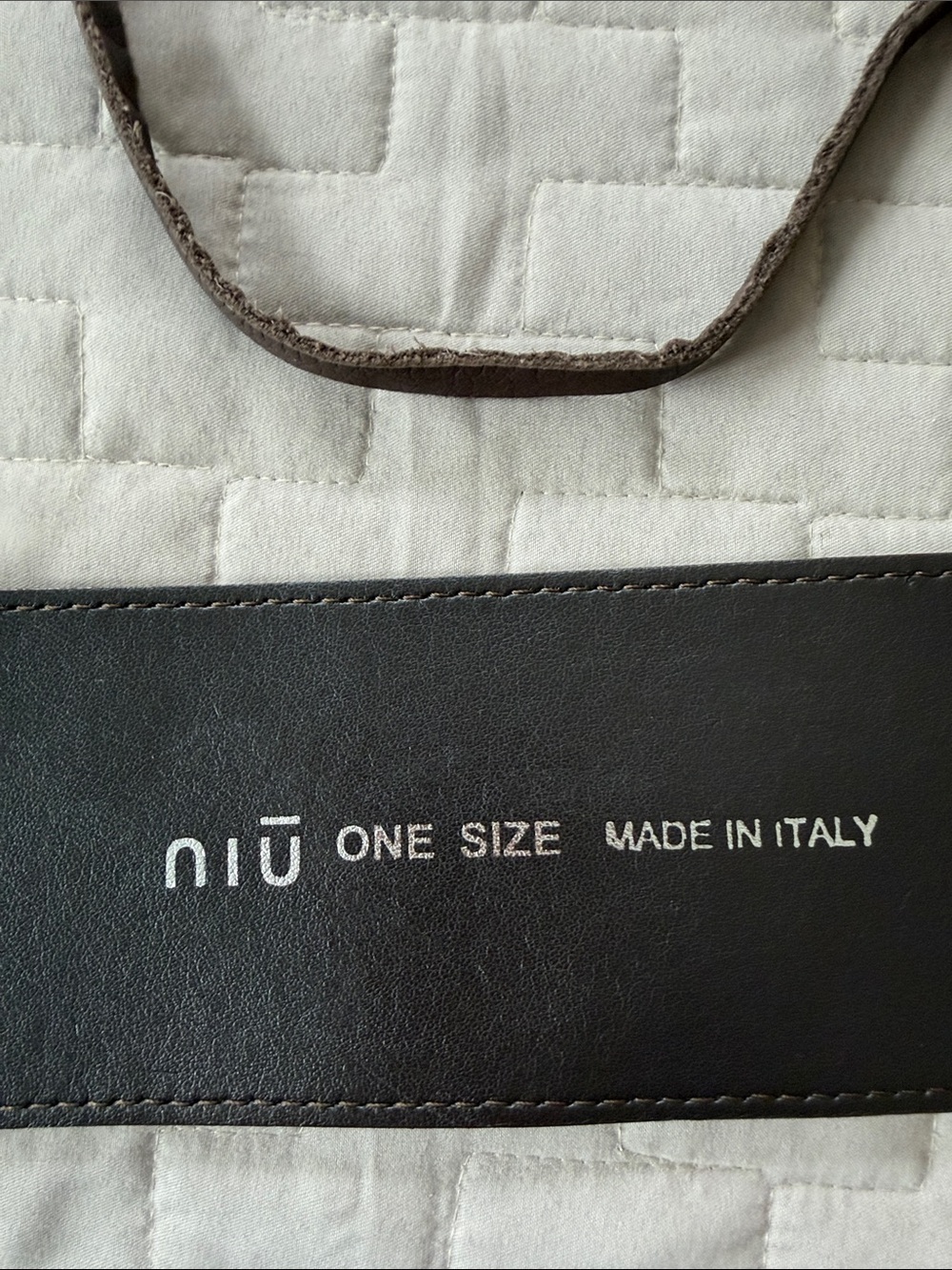 Not Brown Faux Leather Waist Tie Belt for Women.  Made In Italy. - Picture 4 of 4